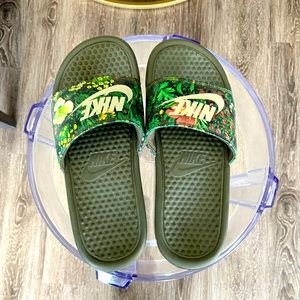 Nike slides
